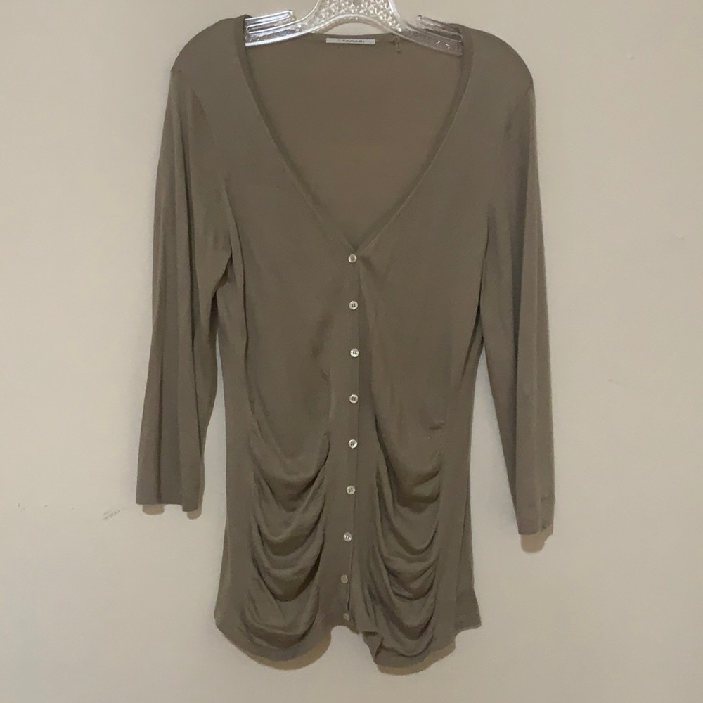 T Tahari top